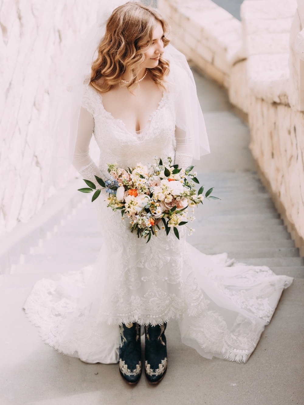 Casablanca wedding dress - Picture 4 of 6